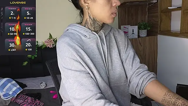 Mary rabbit online show from 19, 10, 2025