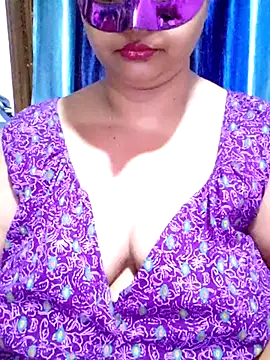 Snapshot of naina5 chatting on 14, 10, 2025 naina5 online show from 14, 10, 2025