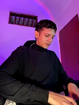 tylernova online show from 4, 11, 2025