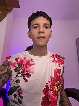 Snapshot of tylernova chatting on 8, 5, 2026 tylernova online show from 8, 5, 2026