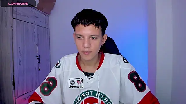 Snapshot of tylernova chatting on 22, 5, 2026 tylernova online show from 22, 5, 2026
