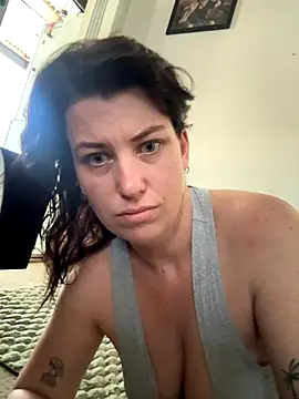 Snapshot of oceanGal25 chatting on 4, 12, 2025 oceanGal25 online show from 4, 12, 2025
