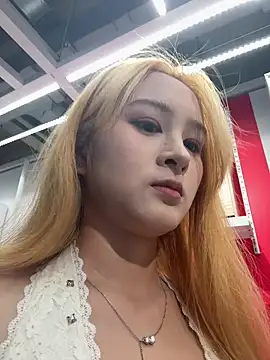 Snapshot of yuki_july chatting on 15, 10, 2025 yuki july online show from 15, 10, 2025