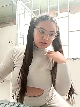 Snapshot of sofia_athome chatting on 11, 10, 2025 sofia athome online show from 11, 10, 2025