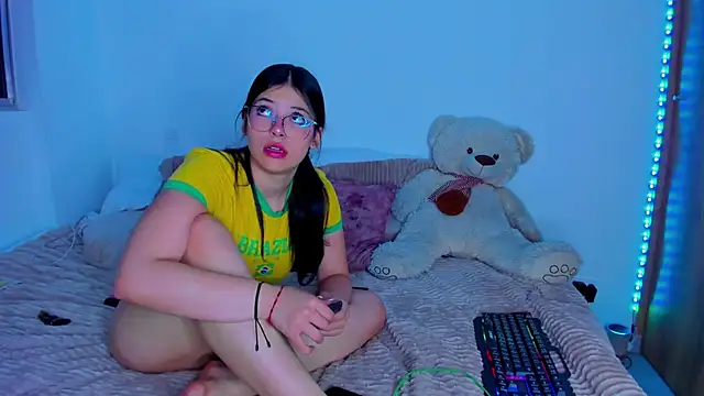 Snapshot of majo_gallego chatting on 20, 11, 2025 majo gallego online show from 20, 11, 2025