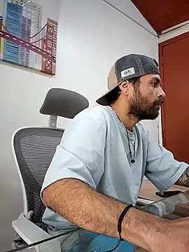 Snapshot of Nateskp_1 chatting on 13, 10, 2025 Nateskp 1 online show from 13, 10, 2025