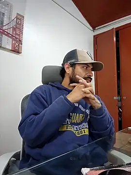 Snapshot of Nateskp_1 chatting on 20, 10, 2025 Nateskp 1 online show from 20, 10, 2025