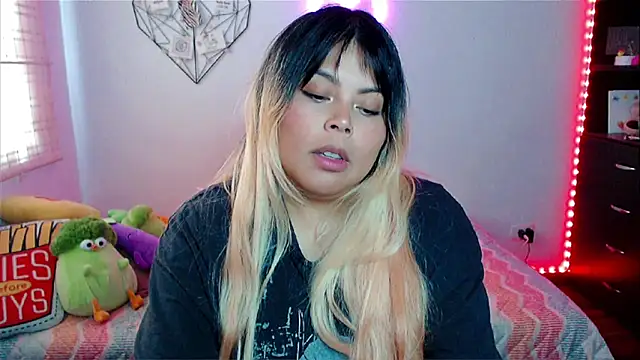 EllieMoonX online show from 4, 3, 2026