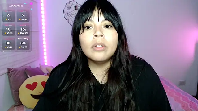 Snapshot of EllieMoonX chatting on 2, 7, 2026 EllieMoonX online show from 2, 7, 2026