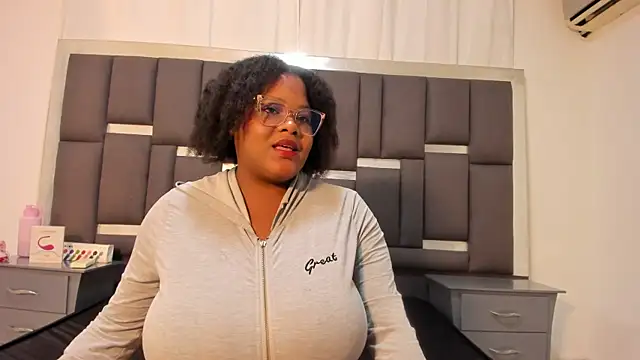 Snapshot of gabrielabrunette69 chatting on 10, 10, 2025 gabrielabrunette69 online show from 10, 10, 2025