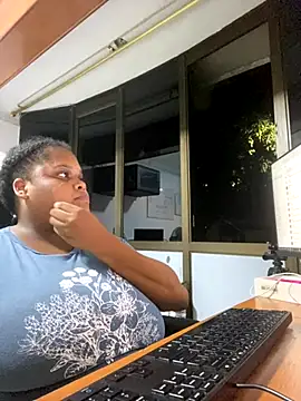 Snapshot of gabrielabrunette69 chatting on 30, 10, 2025 gabrielabrunette69 online show from 30, 10, 2025