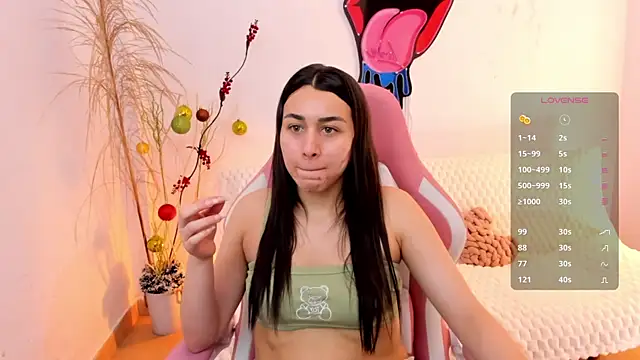 Snapshot of EmmaMyers1 chatting on 19, 12, 2025 EmmaMyers1 online show from 19, 12, 2025