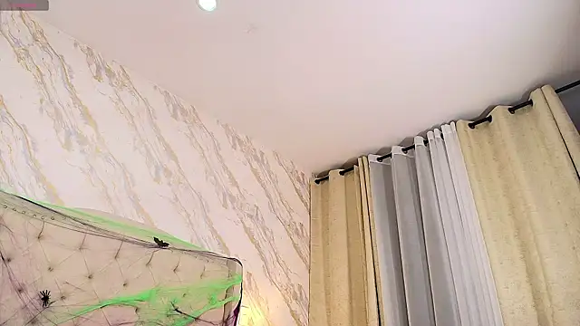 Snapshot of shanell-hott chatting on 1, 11, 2025 shanell-hott online show from 1, 11, 2025