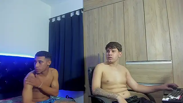 Snapshot of isaac_master77 chatting on 13, 11, 2025 isaac master77 online show from 13, 11, 2025