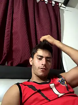 Snapshot of Juandmc1706 chatting on 28, 10, 2025 Juandmc1706 online show from 28, 10, 2025