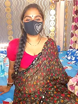 Snapshot of Sweet-Maddlina chatting on 23, 10, 2025 Sweet-Maddlina online show from 23, 10, 2025