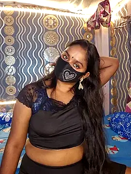 Snapshot of Sweet-Maddlina chatting on 28, 10, 2025 Sweet-Maddlina online show from 28, 10, 2025