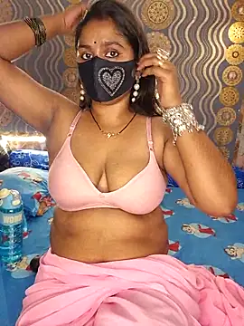 Snapshot of Sweet-Maddlina chatting on 31, 10, 2025 Sweet-Maddlina online show from 31, 10, 2025