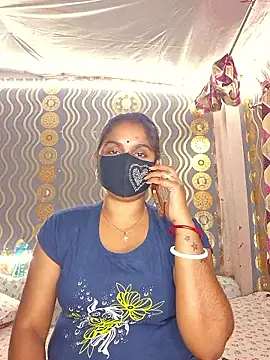 Snapshot of Sweet-Maddlina chatting on 11, 11, 2025 Sweet-Maddlina online show from 11, 11, 2025