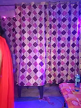 Snapshot of Sweet-Maddlina chatting on 4, 12, 2025 Sweet-Maddlina online show from 4, 12, 2025