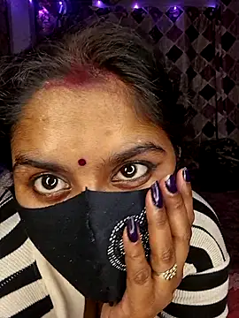 Sweet-Maddlina online show from 22, 12, 2025