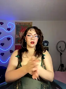 Snapshot of myevangeline_1 chatting on 8, 11, 2025 myevangeline 1 online show from 8, 11, 2025