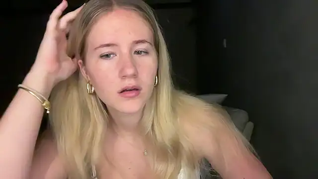 Snapshot of itssosierra chatting on 10, 7, 2026 itssosierra online show from 10, 7, 2026