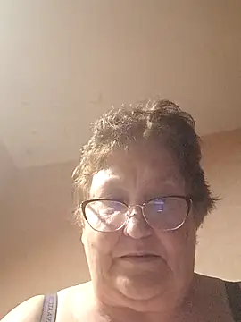Snapshot of Katherine735 chatting on 27, 5, 2026 Katherine735 online show from 27, 5, 2026