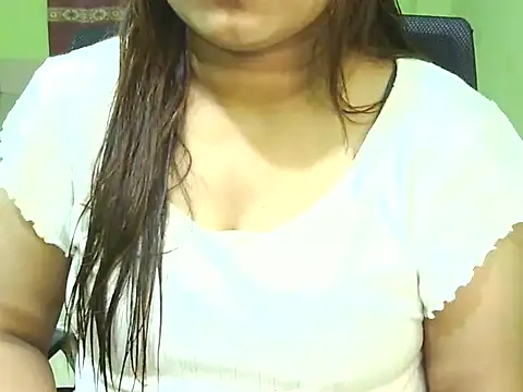 Snapshot of Kiara_pari chatting on 18, 10, 2025 Kiara pari online show from 18, 10, 2025