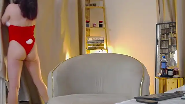 Snapshot of OliviaCart chatting on 3, 12, 2025 OliviaCart online show from 3, 12, 2025