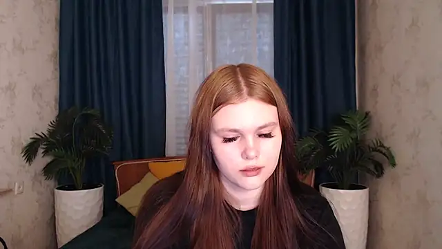 Snapshot of Musegirl chatting on 5, 11, 2025 Musegirl online show from 5, 11, 2025