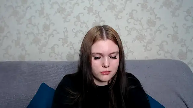 Snapshot of Musegirl chatting on 10, 11, 2025 Musegirl online show from 10, 11, 2025