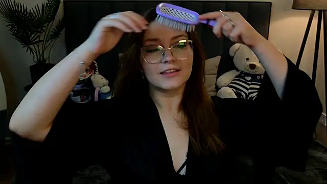 Snapshot of Briarx chatting on 12, 11, 2025 Briarx online show from 12, 11, 2025