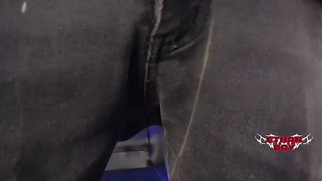 Ethan Boy  online show from 14, 2, 2026