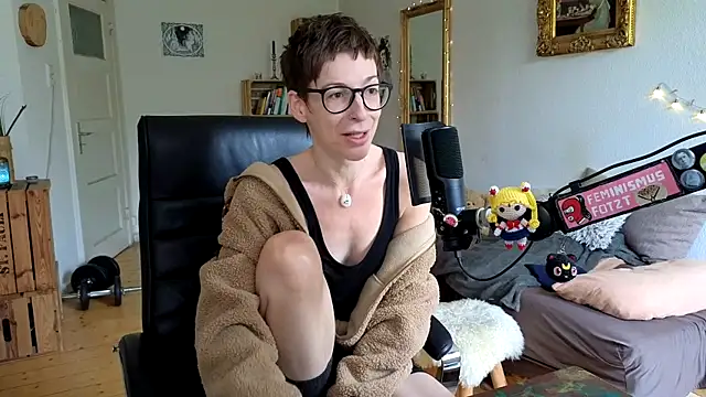 Snapshot of Antifistin chatting on 17, 5, 2026 Antifistin online show from 17, 5, 2026