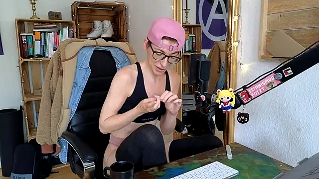 Snapshot of Antifistin chatting on 15, 6, 2026 Antifistin online show from 15, 6, 2026