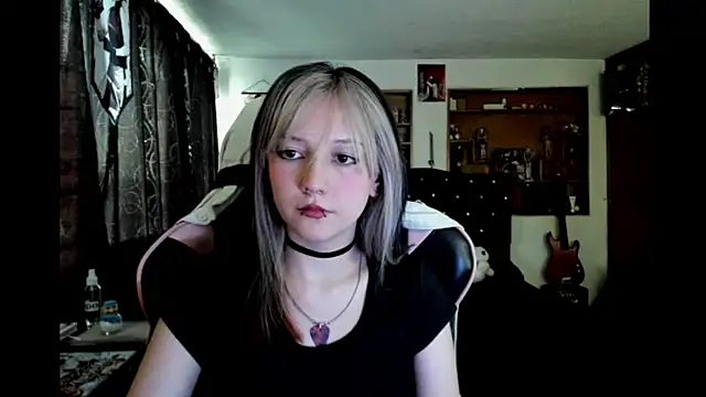 Snapshot of Maki_Zein_ chatting on 7, 1, 2026 Maki Zein online show from 7, 1, 2026