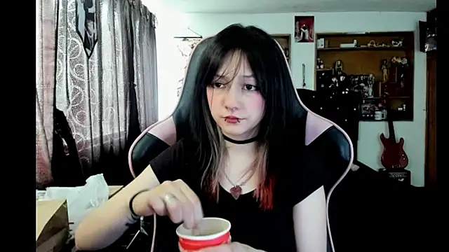 Snapshot of Maki_Zein_ chatting on 14, 1, 2026 Maki Zein online show from 14, 1, 2026