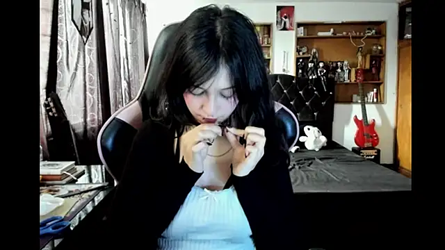 Snapshot of Maki_Zein_ chatting on 3, 3, 2026 Maki Zein online show from 3, 3, 2026