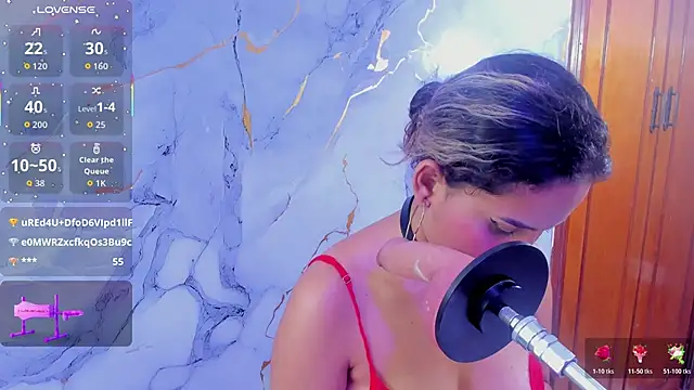 Snapshot of elizabeth_liones_ chatting on 10, 11, 2025 elizabeth liones online show from 10, 11, 2025