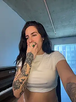 Lolathebaddie online show from 17, 2, 2026