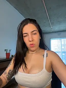 Lolathebaddie online show from 13, 3, 2026