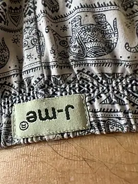 Snapshot of hummingbirds1612 chatting on 22, 2, 2026 hummingbirds1612 online show from 22, 2, 2026