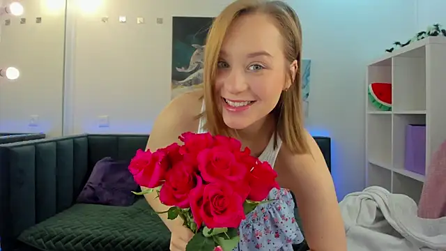 Snapshot of Melissa_new22 chatting on 17, 10, 2025 Melissa new22 online show from 17, 10, 2025