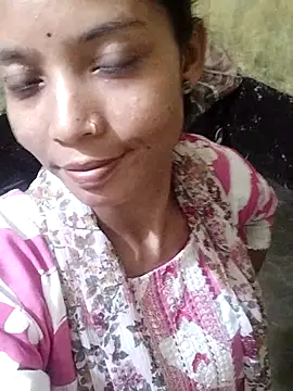 Snapshot of Jaanvi_G chatting on 23, 10, 2025 Jaanvi G online show from 23, 10, 2025