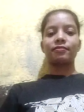 Snapshot of Jaanvi_G chatting on 24, 10, 2025 Jaanvi G online show from 24, 10, 2025