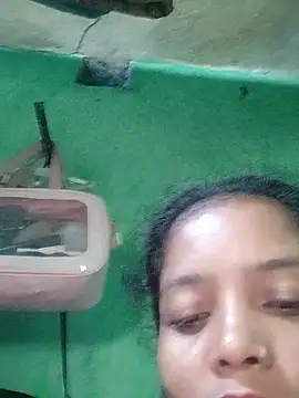 Snapshot of Jaanvi_G chatting on 26, 10, 2025 Jaanvi G online show from 26, 10, 2025