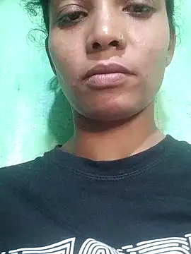 Snapshot of Jaanvi_G chatting on 3, 11, 2025 Jaanvi G online show from 3, 11, 2025