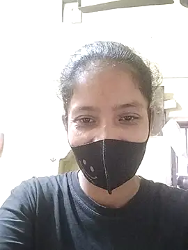 Snapshot of Jaanvi_G chatting on 6, 11, 2025 Jaanvi G online show from 6, 11, 2025