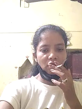 Snapshot of Jaanvi_G chatting on 7, 11, 2025 Jaanvi G online show from 7, 11, 2025